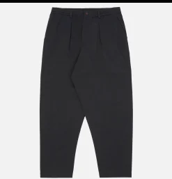 UNIVERSAL WORKS Double Pleated Pant Black* Chinos