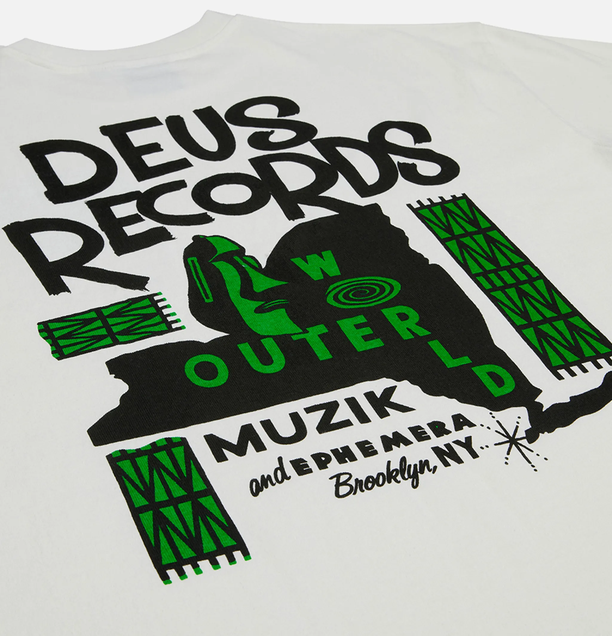 DEUS Outerworld Tee Vintage White* T-shirts
