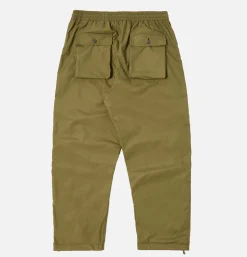 UNIVERSAL WORKS Parachute Pant Poly Tech Olive* Trousers